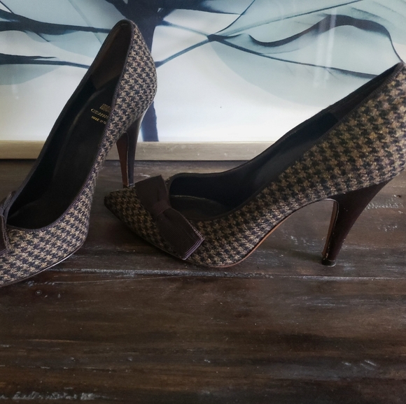 EUC Moschino Pumps - Picture 2 of 8